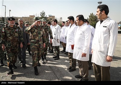بازدید امیر سرتیپ کیومرث حیدری فرمانده نیروی‌ زمینی ارتش از قرارگاه جهادی مقابله با ویروس کرونا