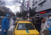 ضدعفونی تاکسی‌های شهری گرگان به همت گروه‌های جهادی بسیجی انجام شد + تصاویر