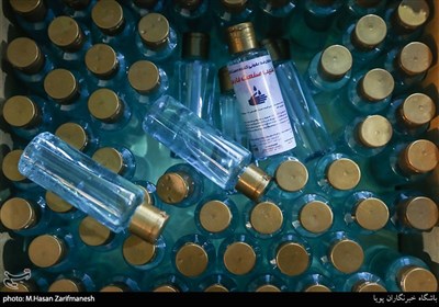 کشف کارگاه تولید مواد ضدعفونیکننده تقلبی در خط تولید قطعات تقلبی خودرو