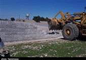 ساخت و سازهای غیر مجاز زمین کشاورزی در دزفول تخریب شد + تصاویر