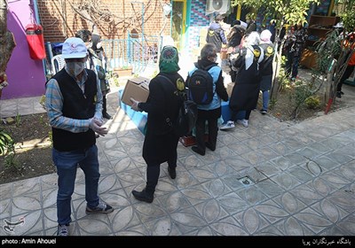 توزیع وسایل ضدعفونی کننده در محله هرندی