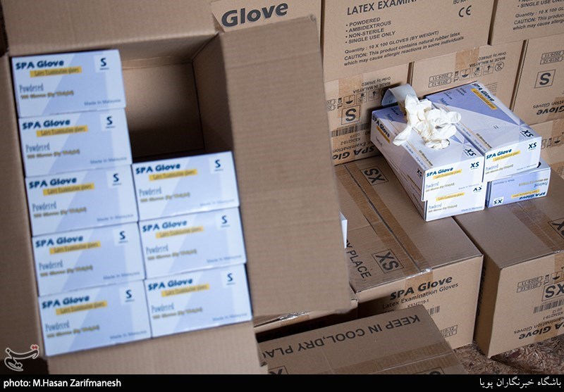 تحویل 330 هزار جفت دستکش احتکارشده به دانشگاه علوم پزشکی گلستان