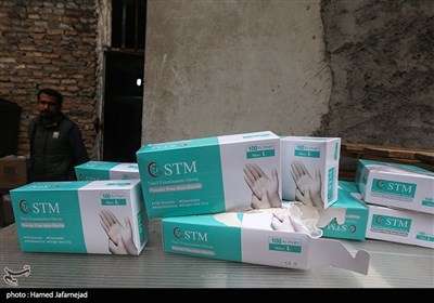 کشف دستکش ها و اقلام پزشکی احتکارشده در مدرسه متروکه توسط سازمان اطلاعات سپاه