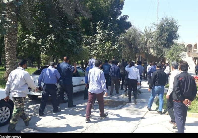 اعتراض کارگران شهرداری بندر امام به تعویق 3 ماهه حقوق‌ها‌+ پاسخ مسئولان