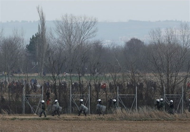 نیویورک تایمز گزارش داد: وضعیت اسفناک مهاجران در اردوگاه‌های مرزی یونان