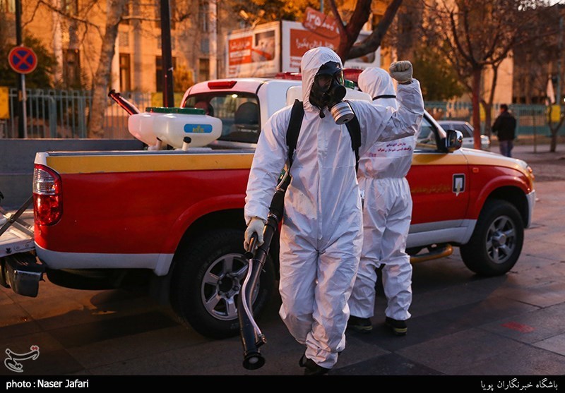 آغاز ضدعفونی کردن بازار تهران توسط آتش‌نشانی + تصاویر
