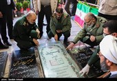 حضور سردار سرلشکر حسین سلامی فرمانده کل سپاه پاسداران  در گلزار شهدای کرمان