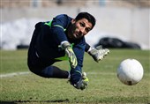 Iran’s Mazaheri Chosen as Best Goalkeeper at ACL2016 Team