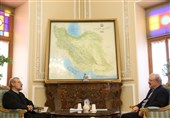 لاریجانی در دیدارِ وزیر بهداشت: نیاز مردم به اقلام بهداشتی باید هر چه سریعتر رفع شود