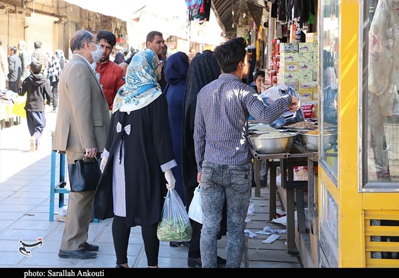 عدم رعایت فاصله‌گذاری مهمترین مشکل در مقابله با ویروس کرونا در استان کرمان است