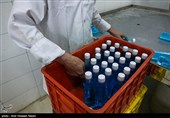 توزیع مواد ضدعفونی توسط شرکت‌های پخش در استان لرستان؛ کمبود ماسک نداریم
