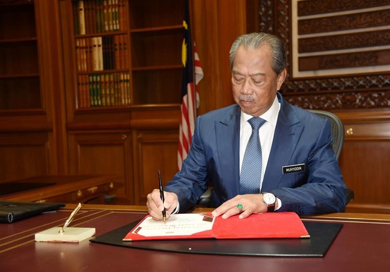 Malaysia&apos;s Ex-PM Muhyiddin Arrested, to Face Multiple Graft Charges