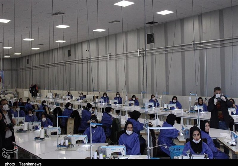 افتتاح خط تولید ماسک در ارومیه به روایت تصویر