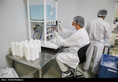 خط تولید مواد ضدعفونی در شرکت تجهیزات پزشکی جمعیت هلال احمر
