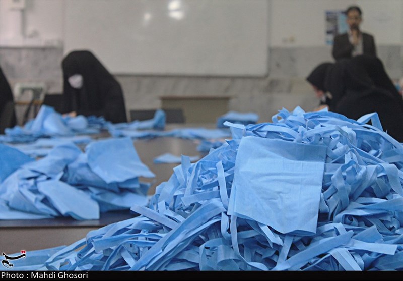 قم| روزانه 5 هزار ماسک دست‌دوز توسط گروه‌های جهادی و بسیج تولید می‌شود