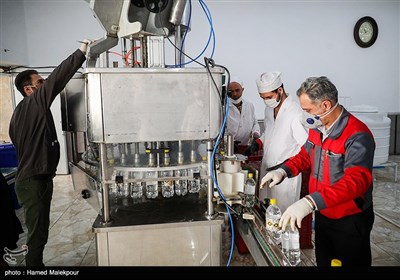 کارگاه تولید مواد ضدعفونی در مرکز نوسازی و بهینه‌سازی شهید زرهرن نزاجا