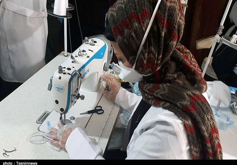 بسیج سازندگی استان سمنان 3000 ماسک بهداشتی تولید کرد