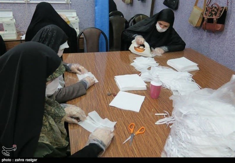 تولید جهادی ماسک بهداشتی در رشت به روایت تصویر