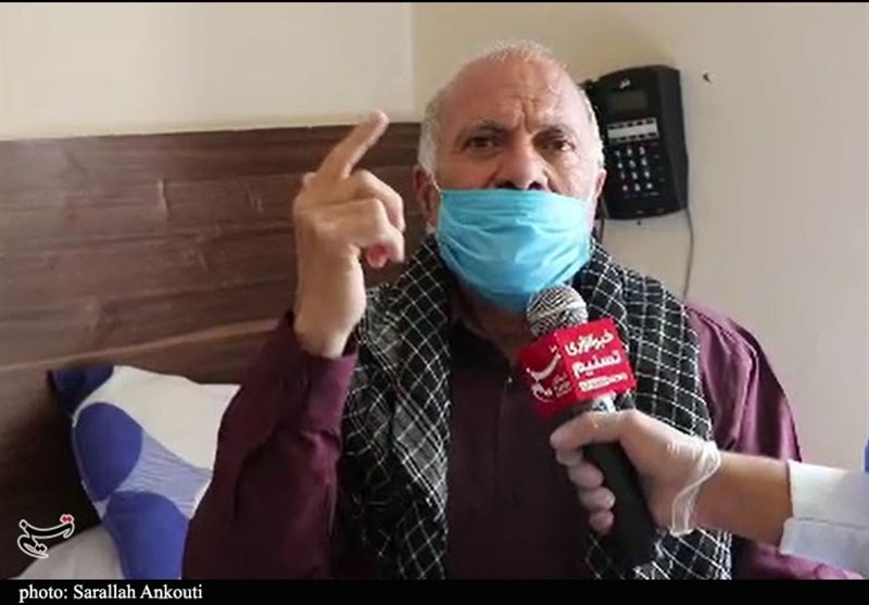 گفت‌وگوی ویدئویی تسنیم| لحظه شیرین ترخیص بیمار کرونایی از نقاهتگاه کرمان / مردم در خانه بمانند