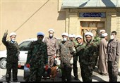 بسته‌های بهداشتی توسط قرارگاه جهادی شهید مدنی حوزه علمیه همدان در بین مردم توزیع شد