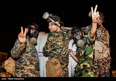  گزارش| روایت تسنیم از مردانی که در پاسداری ایران آرام نمی‌نشینند / از سنگرهای جبهه و جنگ تا دفاع از سلامت 