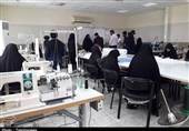 گزارش ویدئویی تسنیم|تهیه لباس ایزوله بیمارستانی در قرارگاه امام حسن مجتبی(ع) پارسیان‌
