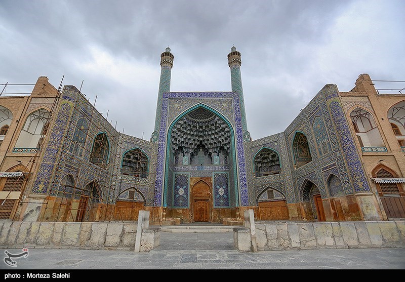 The Imam Mosque in Isfahan was closed to the public. The site was vacant on March 22. 