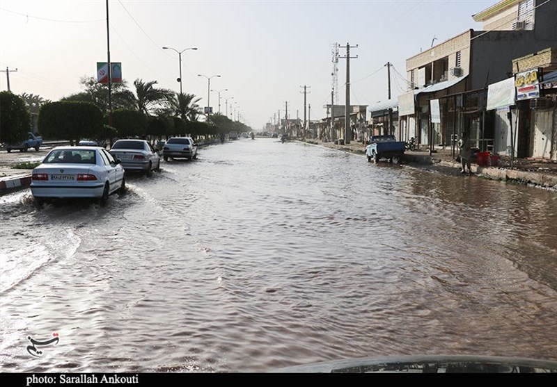 اعلام هشدار سطح قرمز در استان کرمان؛ بارندگی‌های شدیدی و احتمال وقوع سیلاب در استان وجود دارد