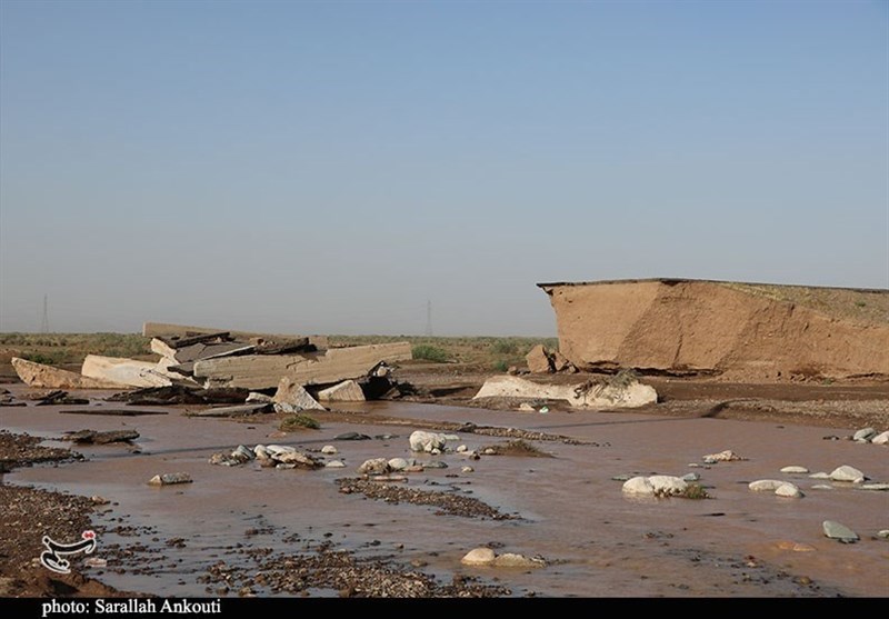 آخرین وضعیت سیل در جنوب استان کرمان؛ 8 روستای قلعه گنج در محاصره سیلاب قرار دارد