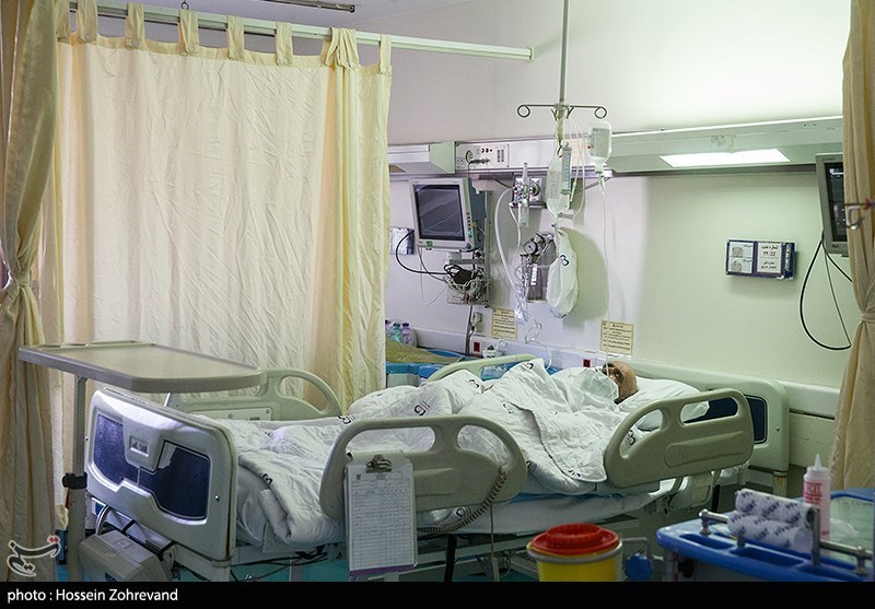 بستری بیماران کرونایی در بیمارستان‌های قم روند کاهشی دارد‌