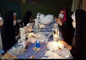 روایت تصویری تسنیم از روند فعالیت کارگاه تولید ماسک گروه جهادی شهدای لنده