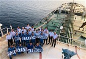 پیام کرونایی دریانوردان ایرانی؛ &quot;ما در کشتی می‌مانیم، شما در خانه بمانید&quot;