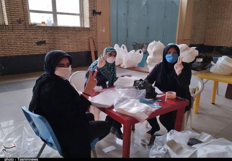 روایتی از فعالیت زنان جهادگر کهگیلویه و بویراحمد در تولید ماسک+ تصاویر