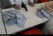گزارش ویدئویی تسنیم| خوزستانی‌ها یک‌صدا در مقابل کرونا /‌ راه‌اندازی کارگاه تولید ماسک در شوشتر