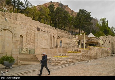 تعطیلی اماکن گردشگری شیراز در پی شیوع بیماری کرونا