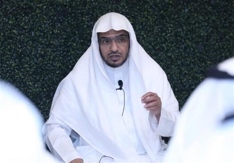 عربستان | برکناری مبلغ سعودی به خاطر یک توئیت