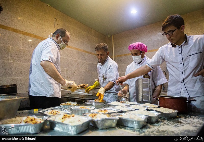 توزیع دو میلیون غذای گرم از ابتدای ماه رمضان در مناطق محروم