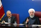 روحانی: مردم همچنان هشدارها را جدی بگیرند/ فضای دیجیتالی به کشور کمک می‌کند