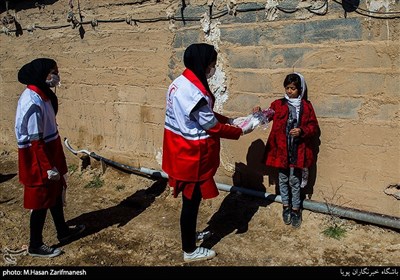 پایش سلامت اهالی و ضدعفونی کردن روستای لهک