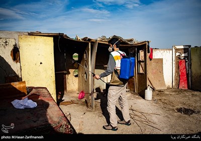 ضدعفونی و غربالگری در مناطق محروم توسط یگان فاتحین بسیج