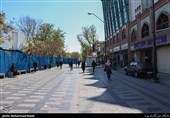بازاریان  شهر تهران برای کمک به کنترل ویروس کرونا و یاری رساندن به کادر پزشکی و درمانی در راستای اجرای طرح فاصله گذاری اجتماعی و طرح ملی مبارزه با کرونا تعطیل هستند