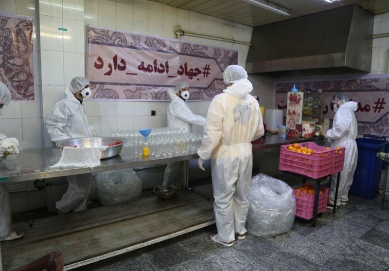 توزیع روزانه 2000 بطری آبمیوه طبیعی ویژه مدافعان سلامت توسط بسیج شهرداری تهران