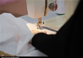سمنان| بانوی معلولی که فعل «خواستن » را بهخوبی صرف کرد؛ خیاطی را از طریق فضای مجازی و بدون آموزش یاد گرفتم