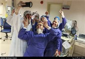 جشن میلاد امام زمان(عج) در بیمارستان کرونایی‌ها