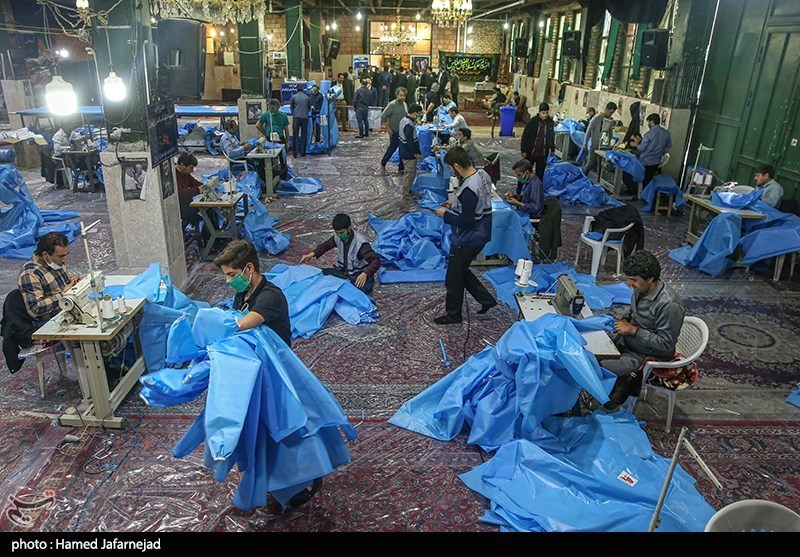 تهران| تولید روزانه 1500 گان بیمارستاتی توسط خیرین منطقه 19 + تصاویر