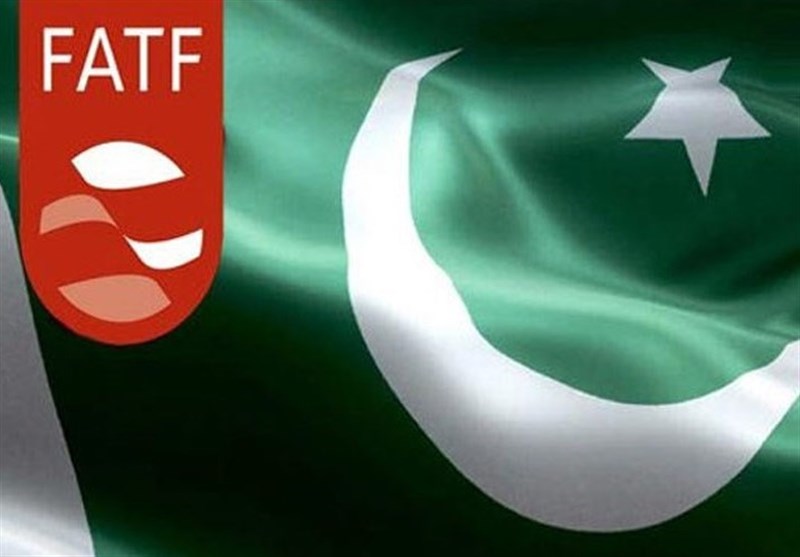 مشاور عمران خان: نام پاکستان به زودی از لیست خاکستری FATF خارج می‌شود