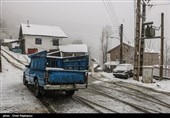 بارش برف و باران در جاده‌های 6 استان/ بارش برف در محور هراز