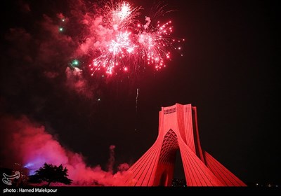 نورافشانی برج آزادی در شب نیمه شعبان