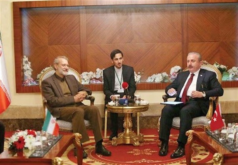 Iranian, Turkish Parliament Speakers Discuss Coronavirus Battle