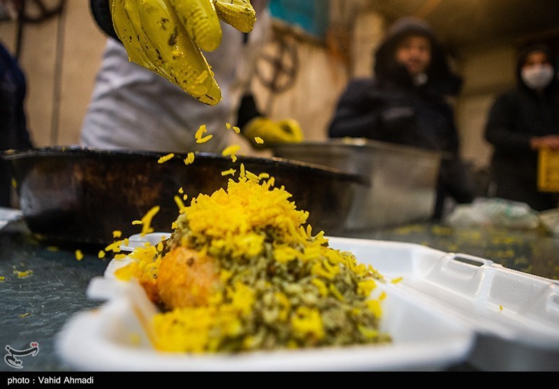 تهران| 55000 پرس غذا توسط آستان سیدالکریم(ع) بین نیازمندان توزیع می‌شود